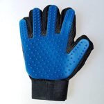 True Touch Five Finger Hair Removal Glove for Cats and Dogs - Image 2
