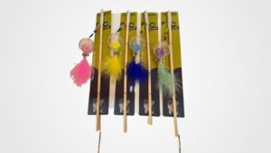 Cat Hook Flower Inside Ball and Feather